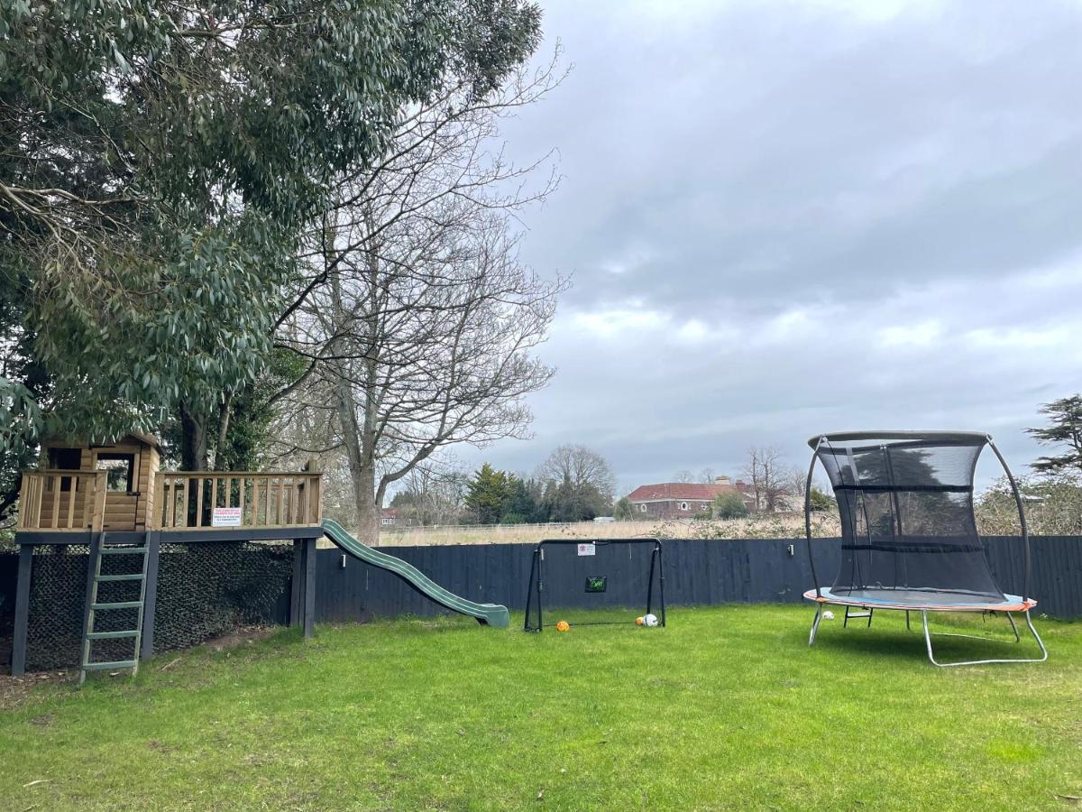 2 Bedroom Cosy Cottage With Hot Tub In Hambrook Close To Bristol City Centre Εξωτερικό φωτογραφία