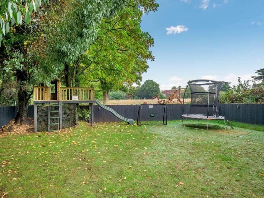 2 Bedroom Cosy Cottage With Hot Tub In Hambrook Close To Bristol City Centre Εξωτερικό φωτογραφία